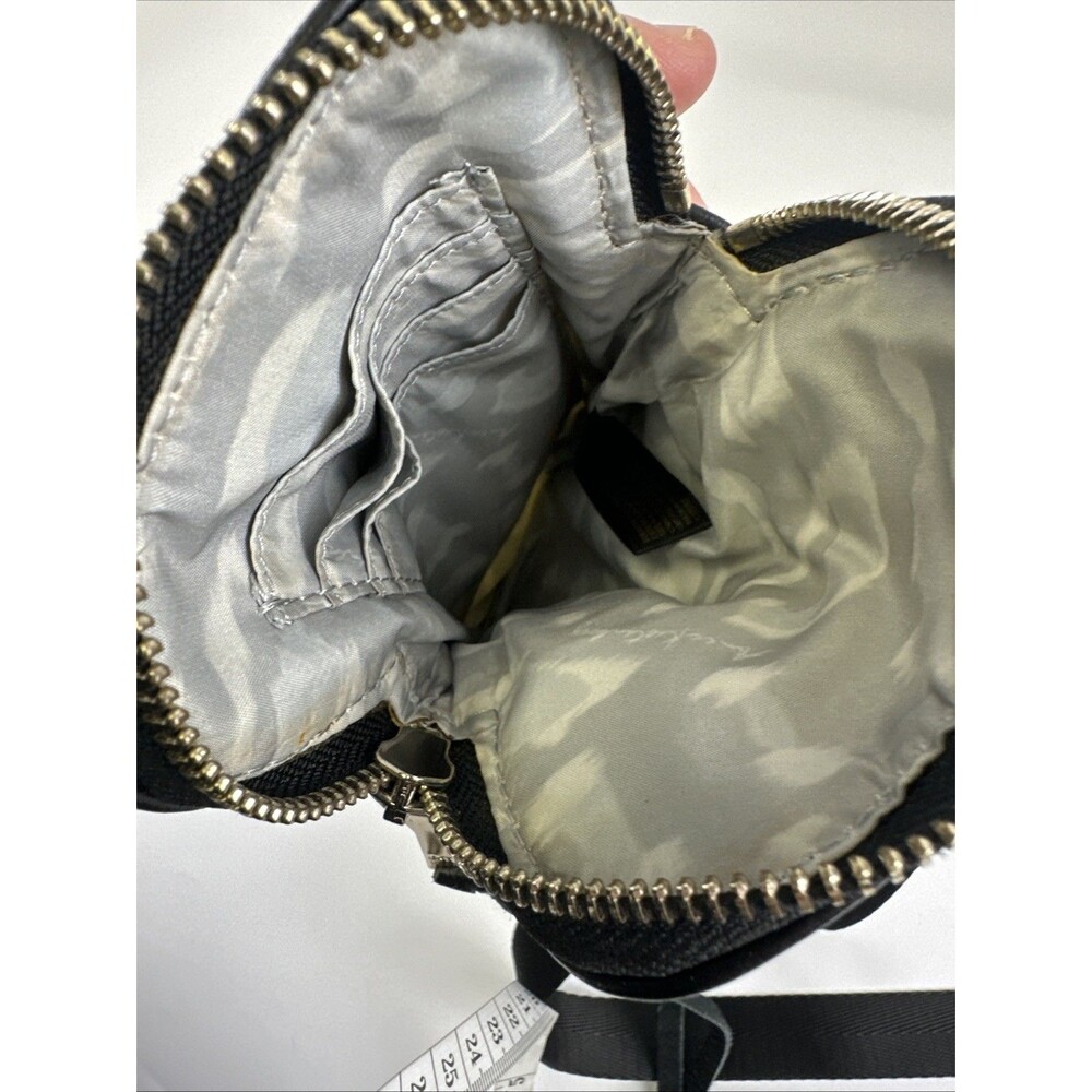 Aimee Kestenberg "Just Saying" Crossbody Marble Print And Black Cosmetic Bag Zip - Picture 8 of 16
